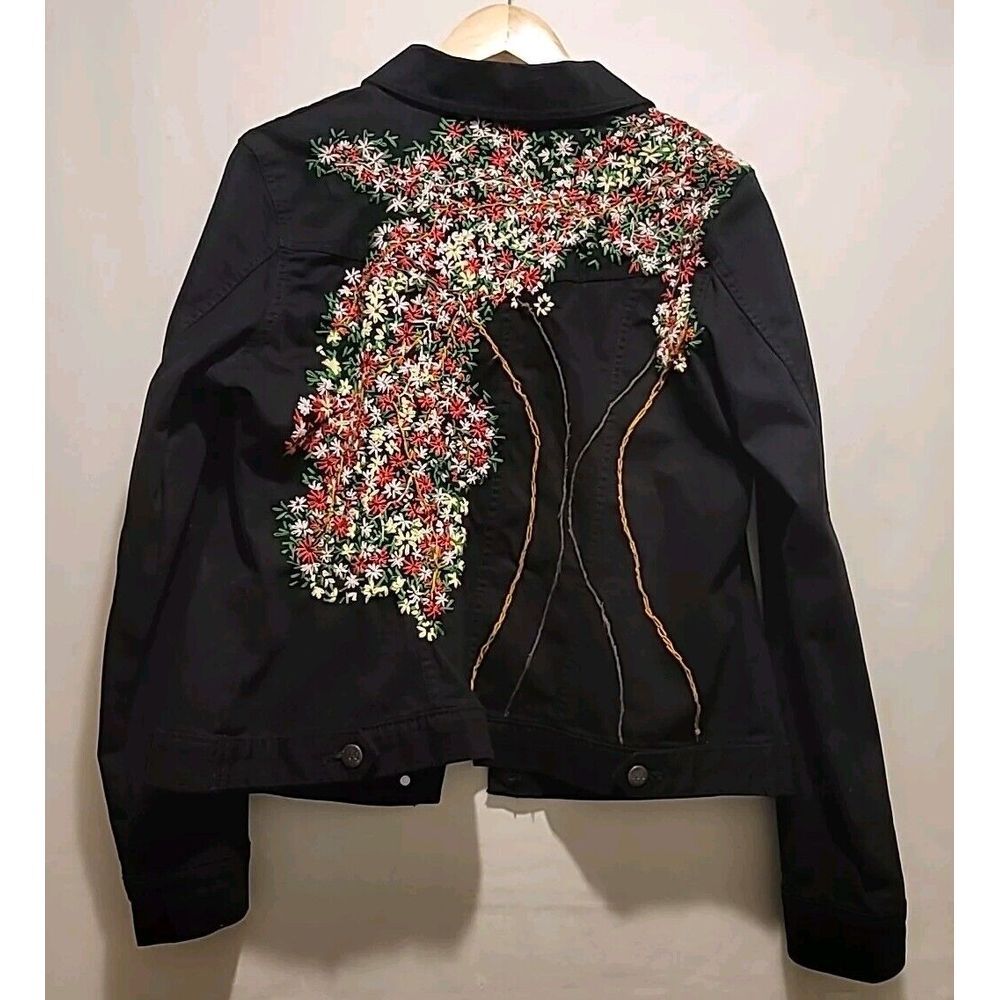 Upcycled Womens Denim Jacket Sz L Tree Of Life Artsy  Embroidered‎ Knit Floral